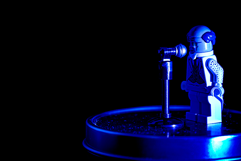 Multiple LEGO figures — crowd scene in miniature