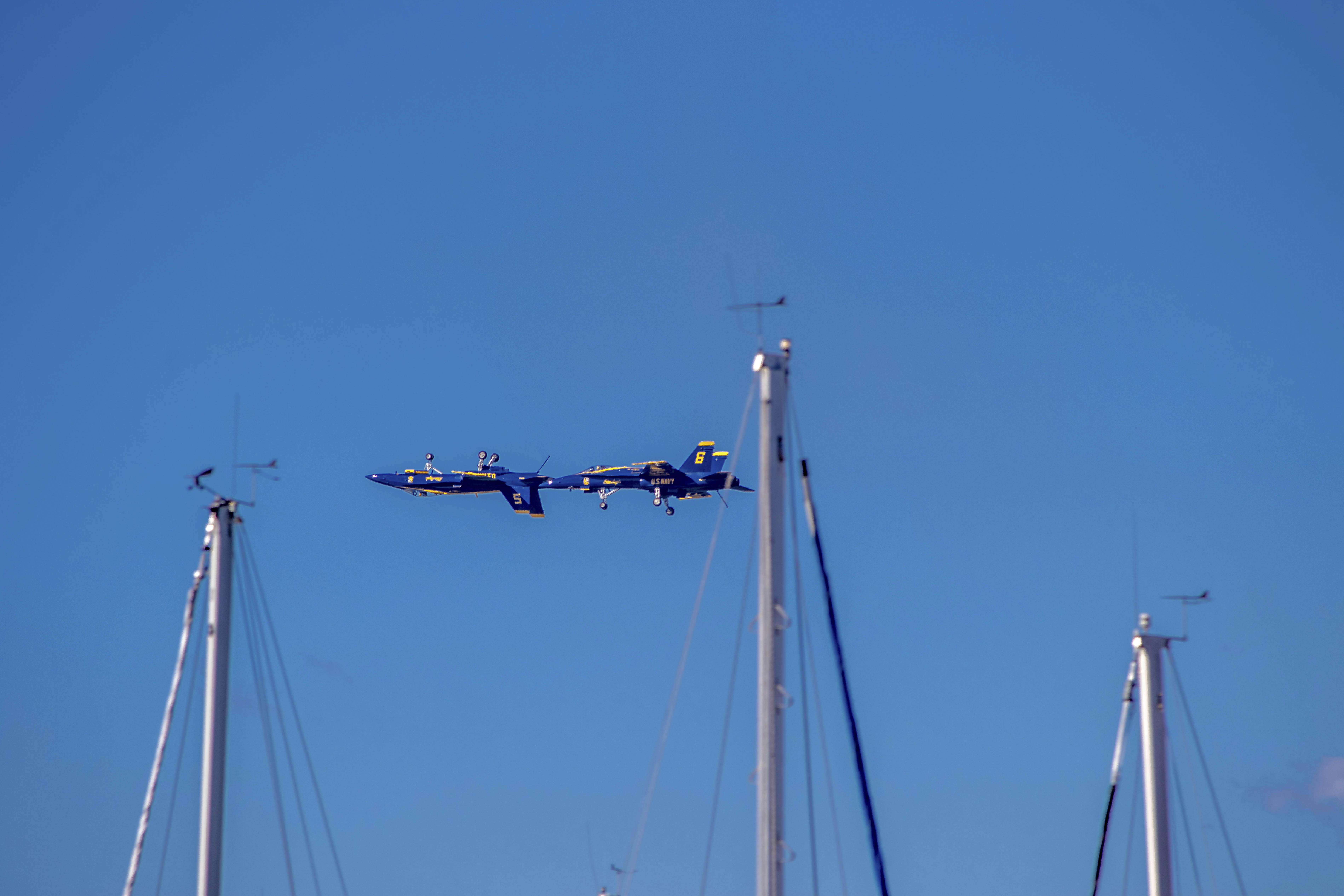 Solo pilot inverted roll over San Francisco Bay