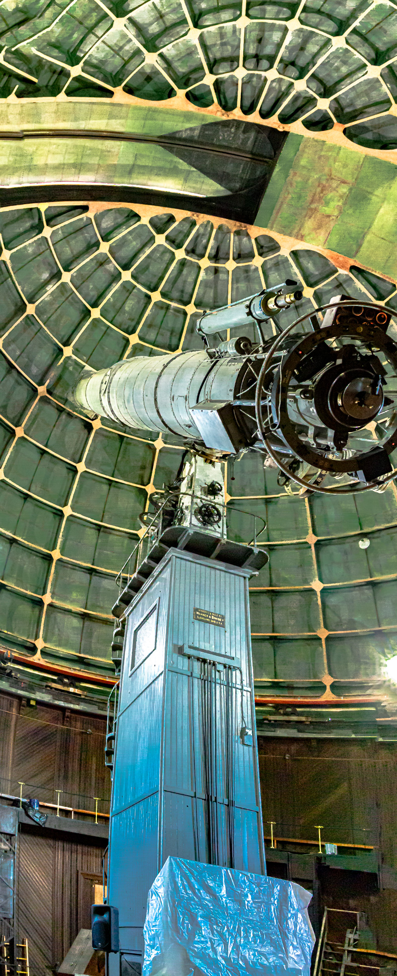 Domed building exterior with the Santa Clara Valley below