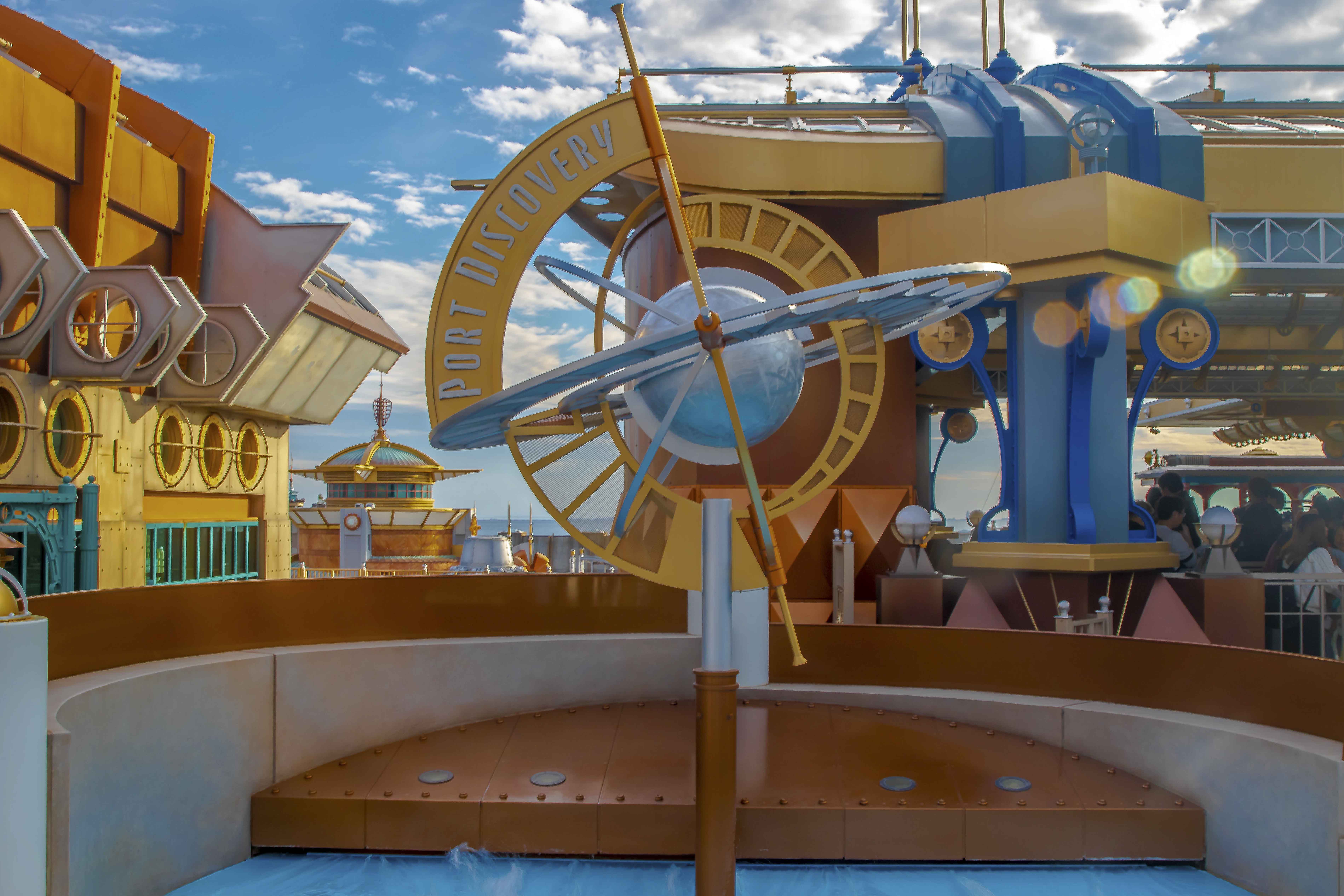 Port Discovery — the bronze orrery navigation sculpture, Tokyo DisneySea