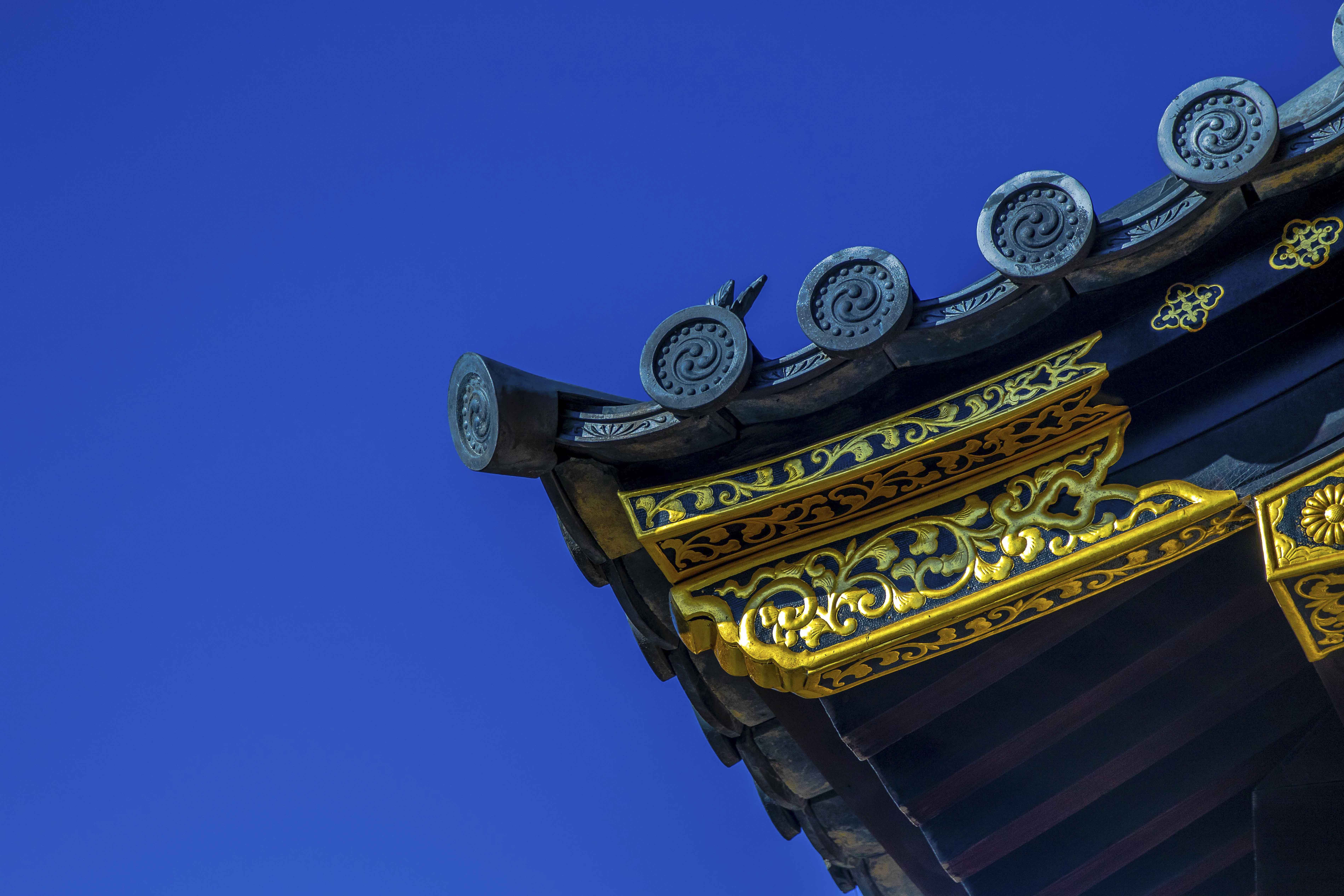 Gold lacquer roof detail, Nijo Castle, Kyoto